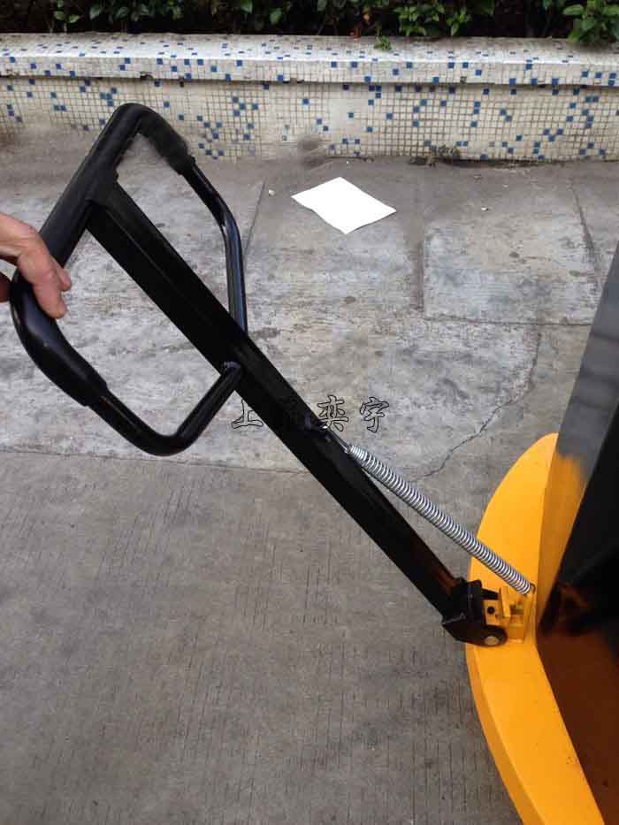 電動油桶倒料車扶手